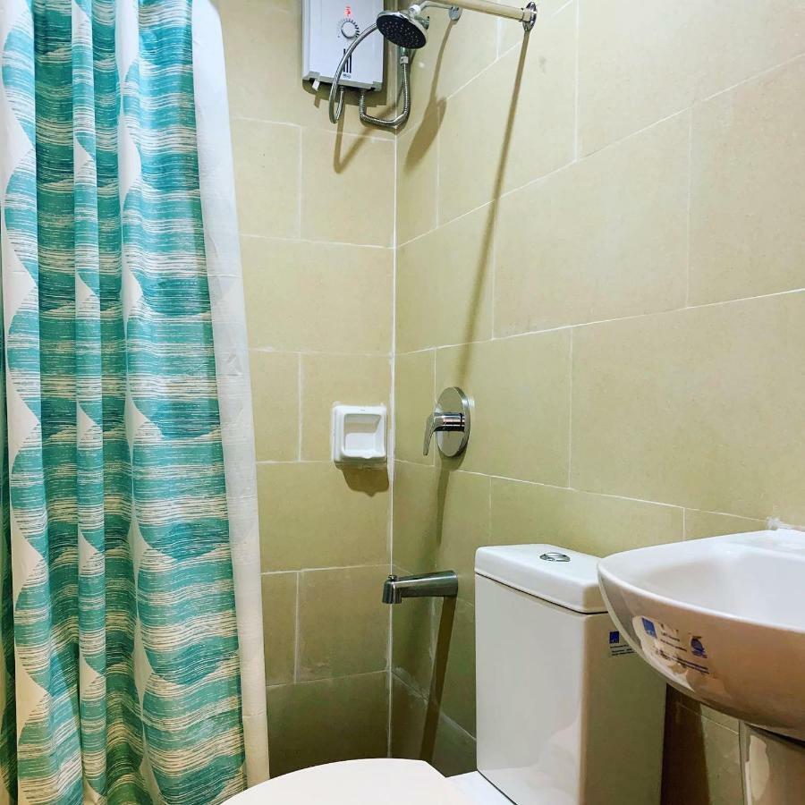 Davao Persimmon Suites Экстерьер фото