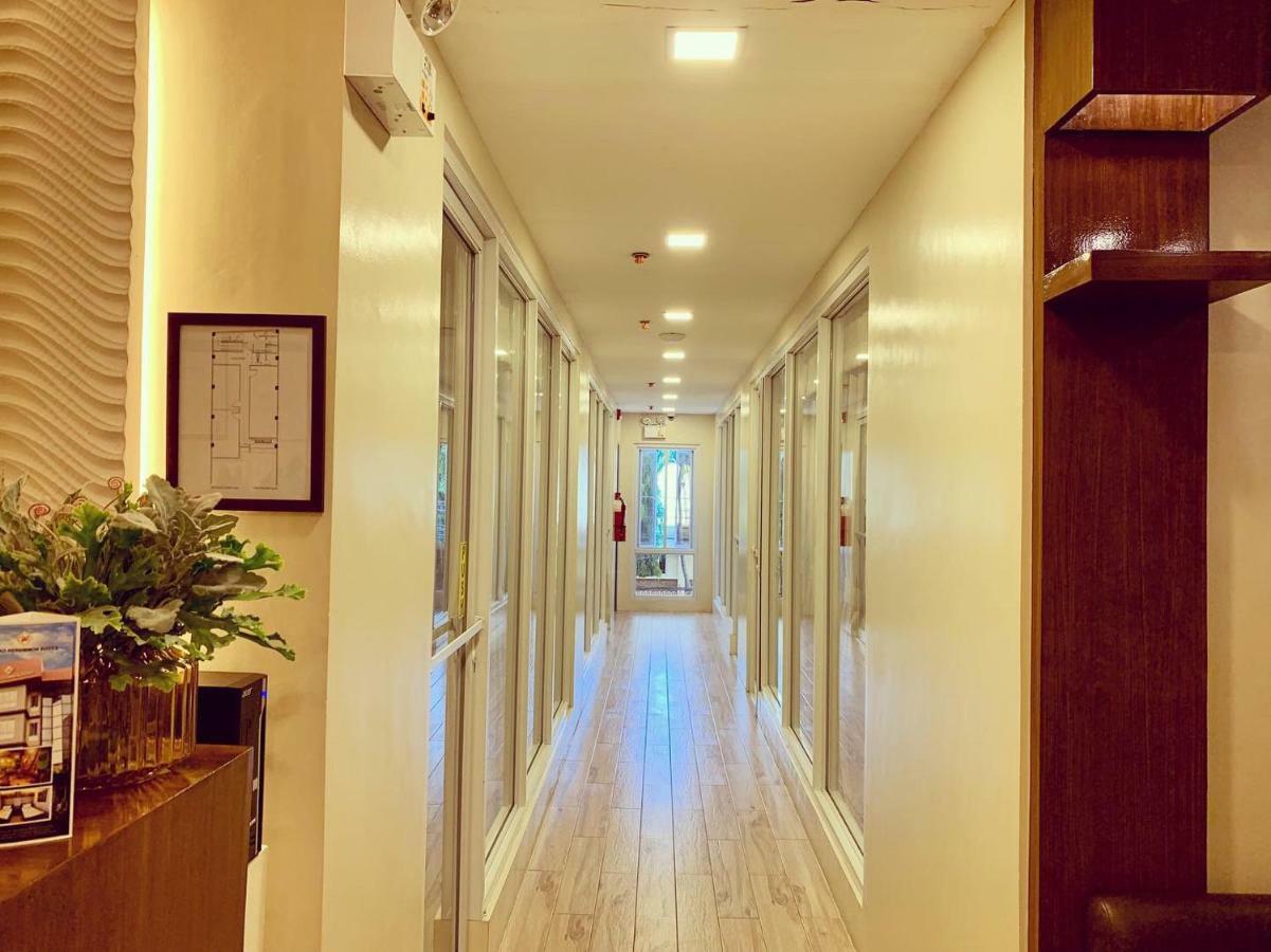 Davao Persimmon Suites Экстерьер фото