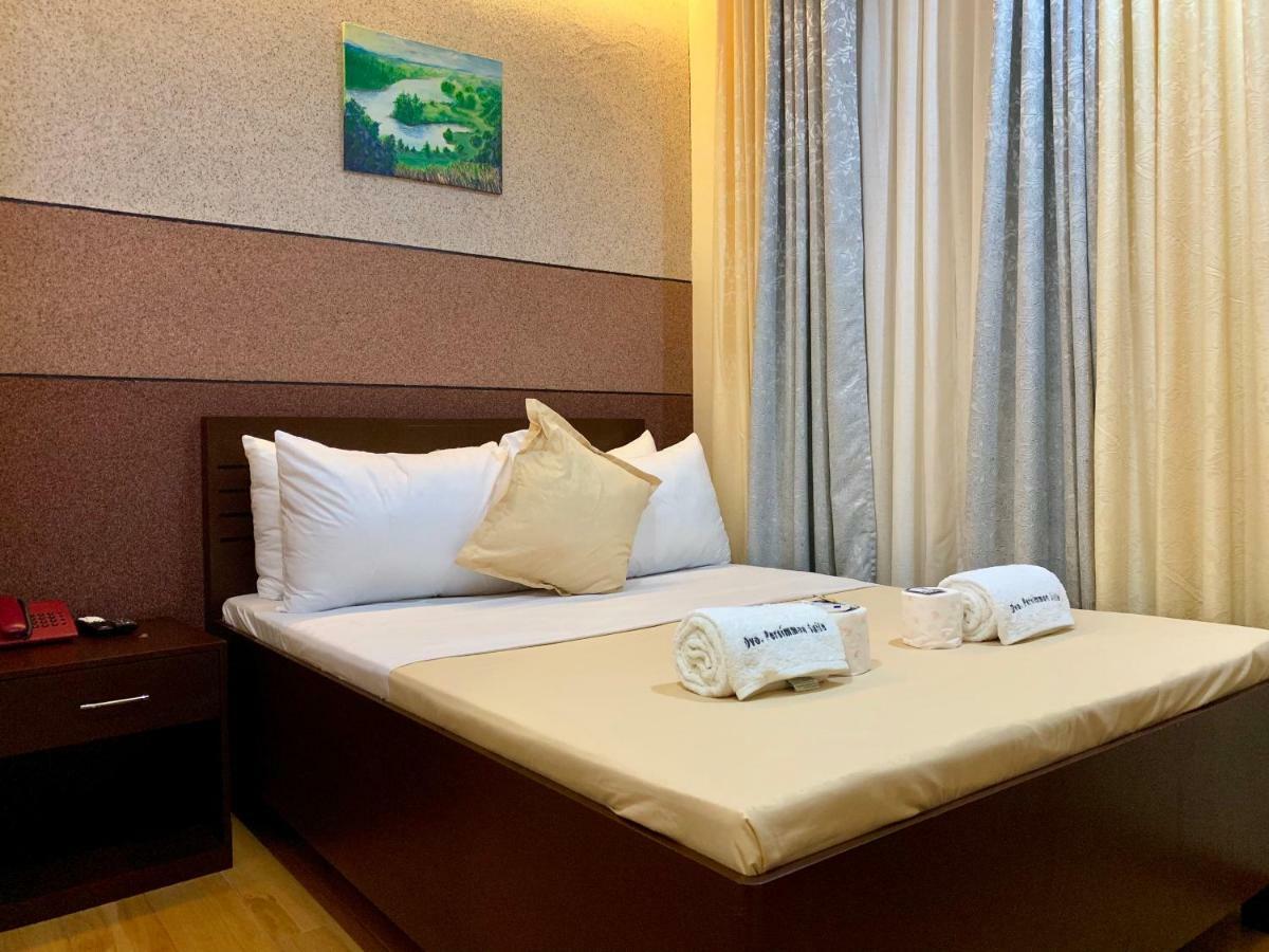 Davao Persimmon Suites Экстерьер фото